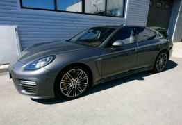 Porsche Panamera Turbo, 2013