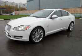 Jaguar XF, 2011