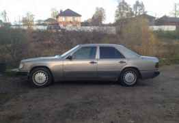 Mercedes-Benz W124, 1989