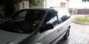 Chrysler Town & Country, 2005