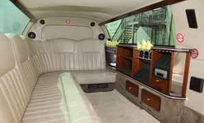 Lincoln Town Car, 2003