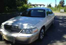 Lincoln Town Car, 2005