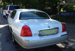 Lincoln Town Car, 2005