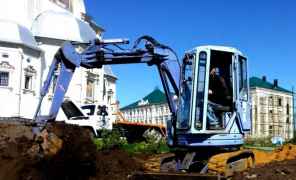 Komatsu pc28 uu-2e и Hitachi EX30UR-2c