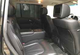 Infiniti QX56, 2011