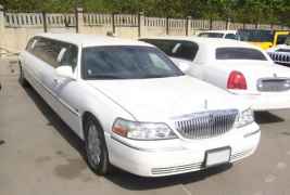 Lincoln Town Car, 2004