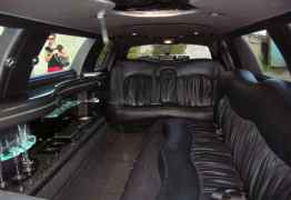 Lincoln Town Car, 2004