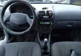 Hyundai Accent, 2004