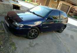 SEAT Ibiza, 2000