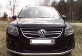 Volkswagen Tiguan, 2011