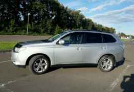 Mitsubishi Outlander, 2014