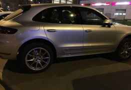 Porsche Macan Turbo, 2015 Porsche Macan Turbo, 2015