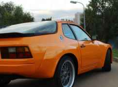 Porsche 924, 1977