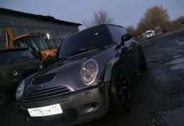 MINI Cooper S, 2004