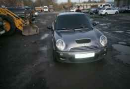 MINI Cooper S, 2004