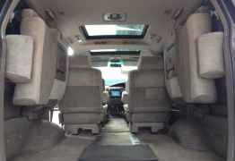 Nissan Elgrand, 2001