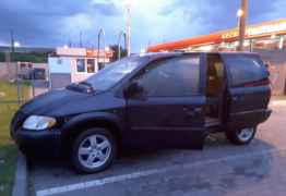 Dodge Caravan, 2004