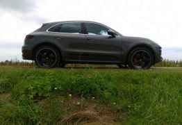 Porsche Macan Turbo, 2015