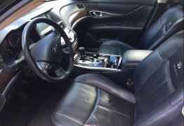 Infiniti M25, 2010 Infiniti M25, 2010