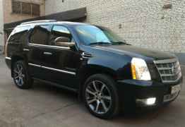 Cadillac Escalade, 2011