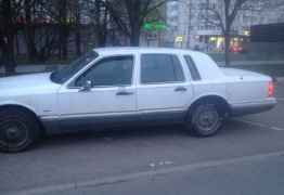 Lincoln Town Car, 1991