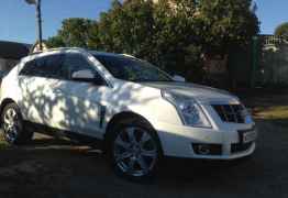 Cadillac SRX, 2010