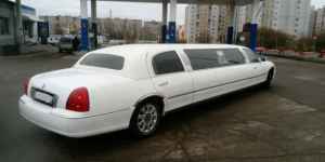 Lincoln Town Car, 2003