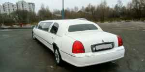 Lincoln Town Car, 2003