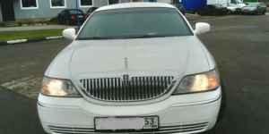 Lincoln Town Car, 2003