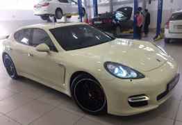 Porsche Panamera Turbo, 2009