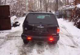 Nissan Pathfinder, 2000