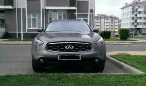 Infiniti FX35, 2009