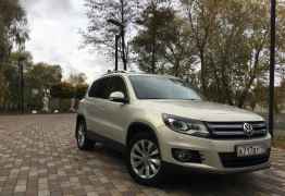 Volkswagen Tiguan, 2011