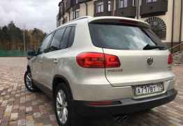 Volkswagen Tiguan, 2011