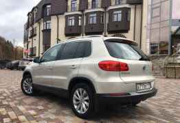 Volkswagen Tiguan, 2011