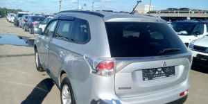 Mitsubishi Outlander, 2014