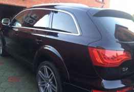 Audi Q7, 2010