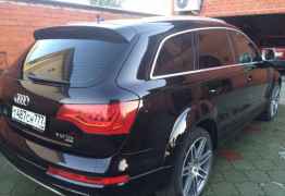 Audi Q7, 2010