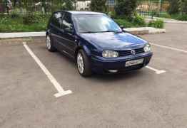 Volkswagen Golf, 2000