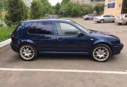 Volkswagen Golf, 2000