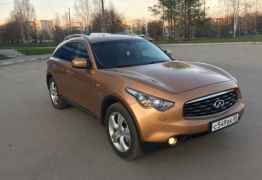 Infiniti FX37, 2010