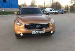 Infiniti FX37, 2010