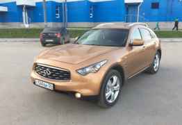 Infiniti FX37, 2010