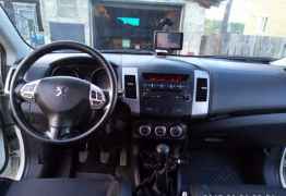 Peugeot 4007, 2011