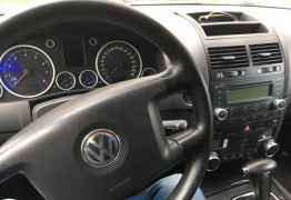 Volkswagen Touareg, 2003