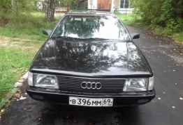 Audi 100, 1988