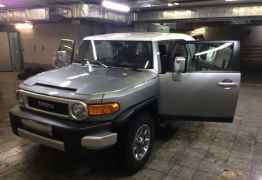 Toyota FJ Cruiser, 2011