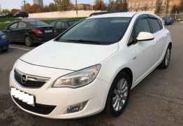 Opel Astra, 2011