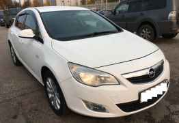 Opel Astra, 2011