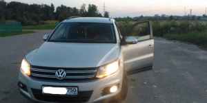 Volkswagen Tiguan, 2015